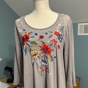 Johnny Was Gray Tunic with Floral Embroidery